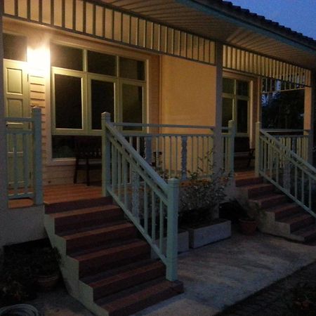Bamboo House Kanchanaburi Ngoại thất bức ảnh