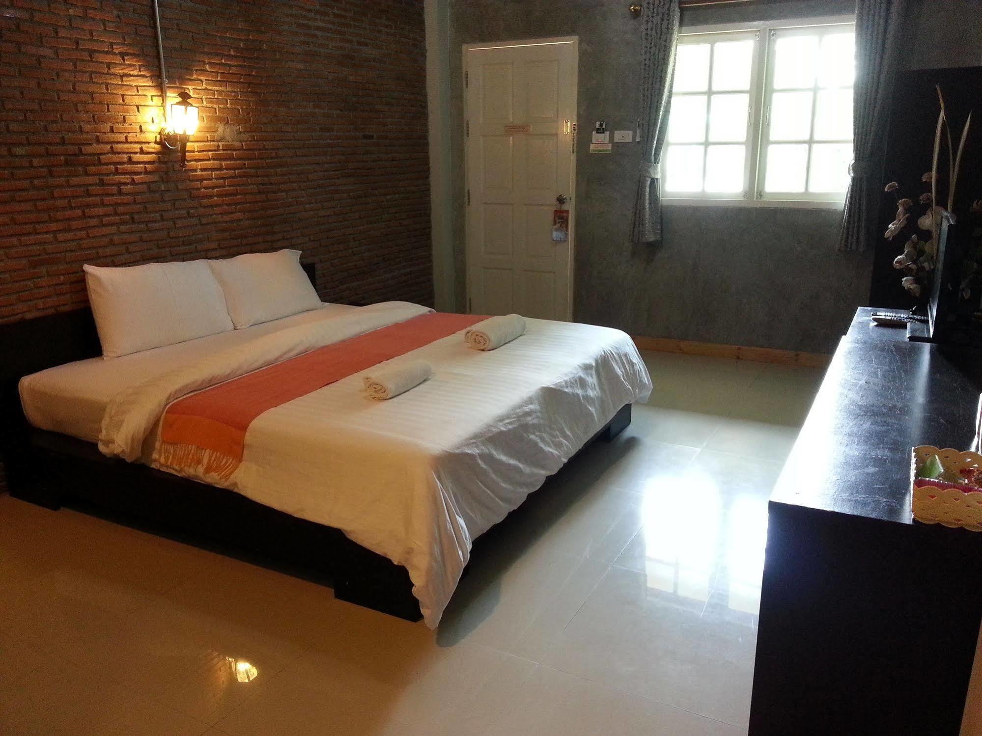 Bamboo House Kanchanaburi Ngoại thất bức ảnh