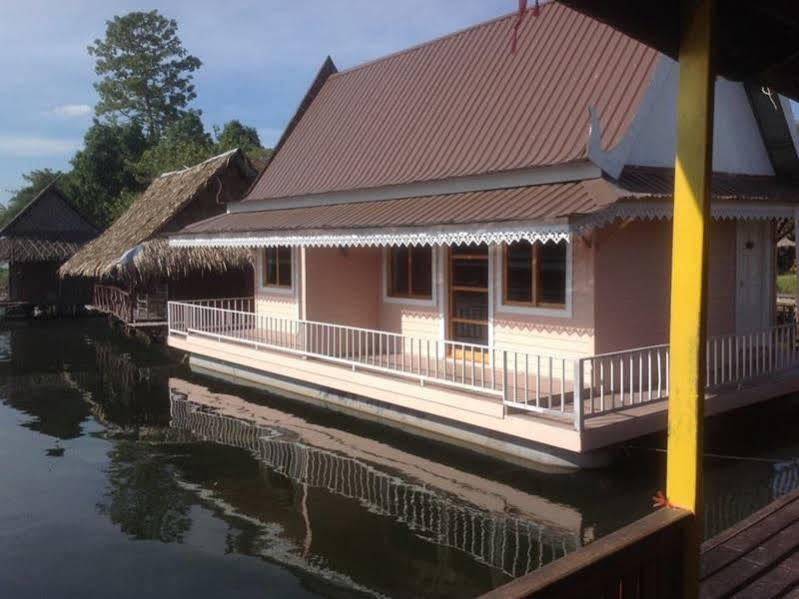 Bamboo House Kanchanaburi Ngoại thất bức ảnh